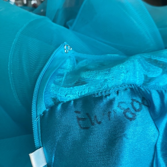 Ellie Wiled by MonCheri sleeveless tulle and lace halter gown - Picture 9 of 10